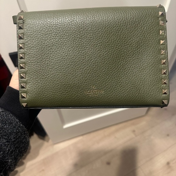 Valentino Rockstud Crossbody - Picture 8 of 8